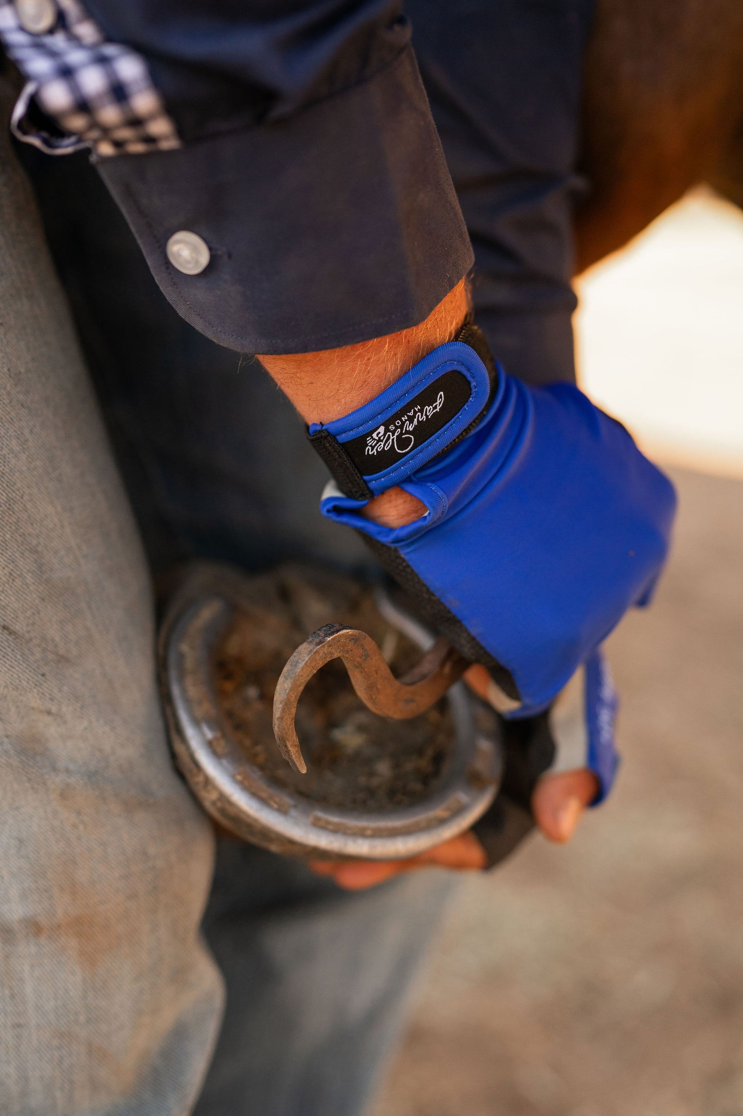 'The Staple Blue' UPF50+ Gloves