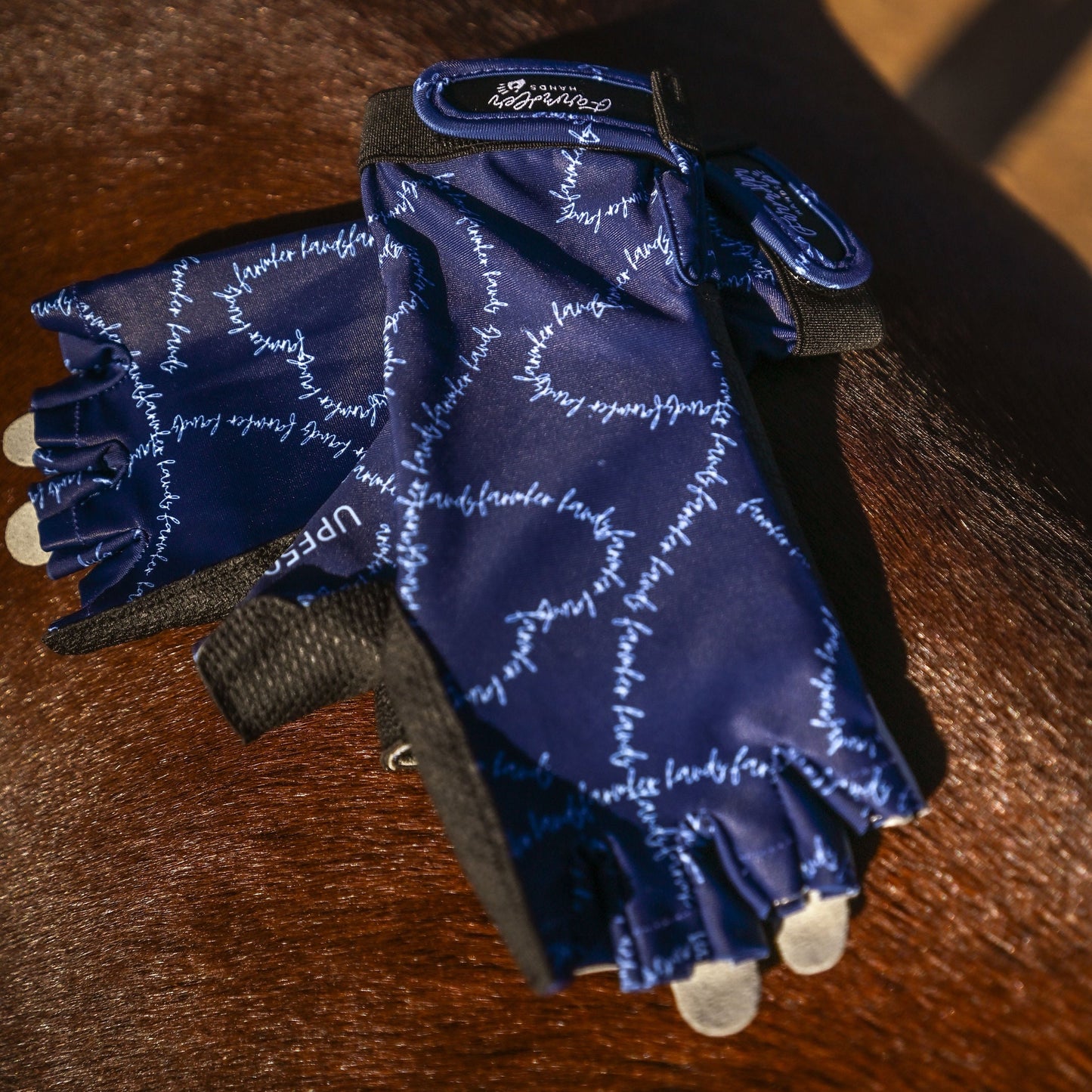 Well Worn UPF50+ Gloves